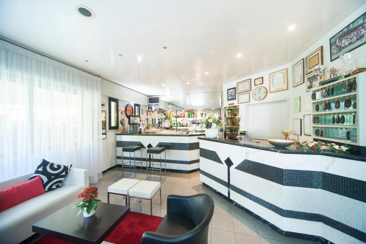 Hotel Betty Rimini Luaran gambar