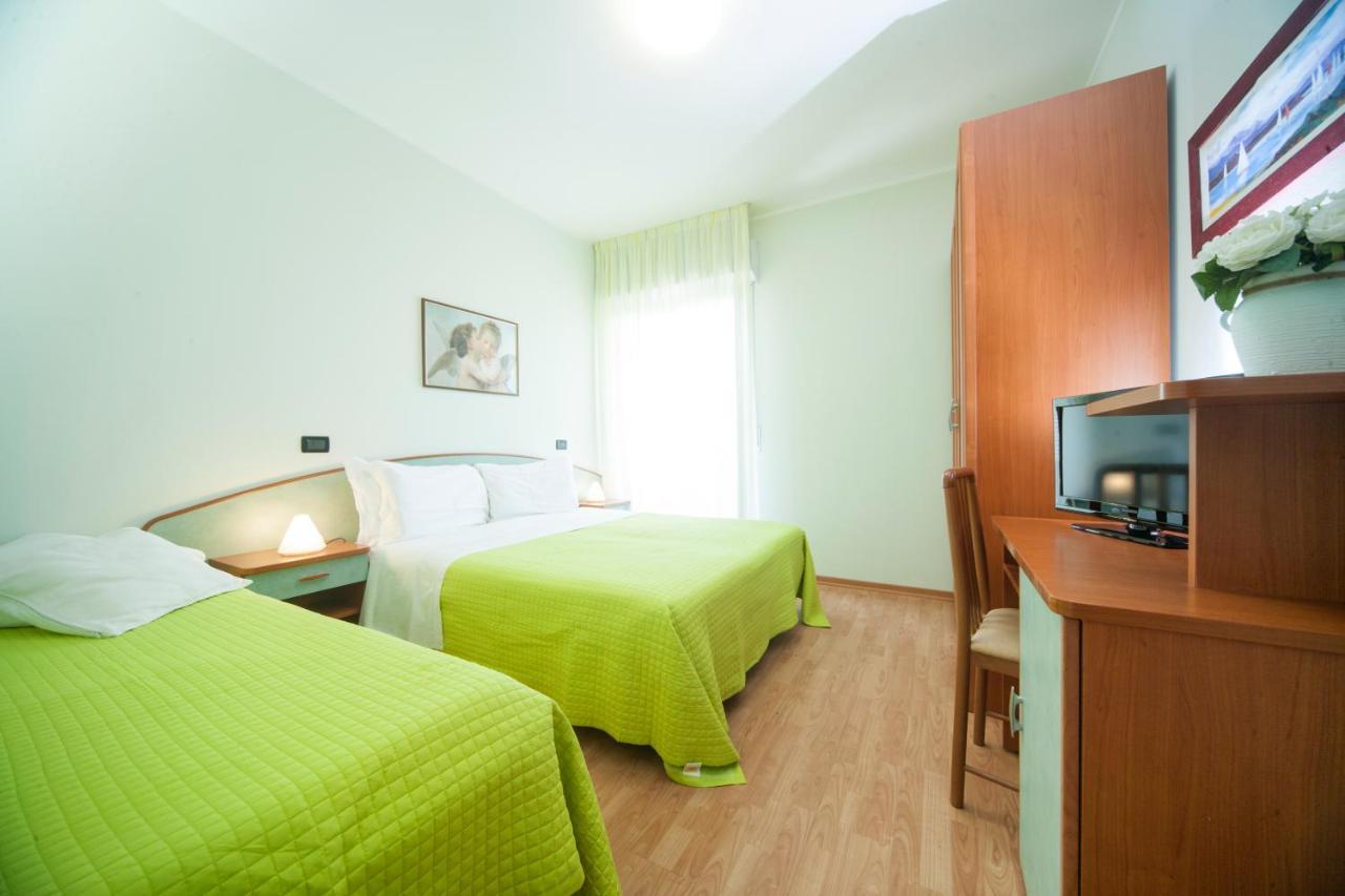 Hotel Betty Rimini Luaran gambar