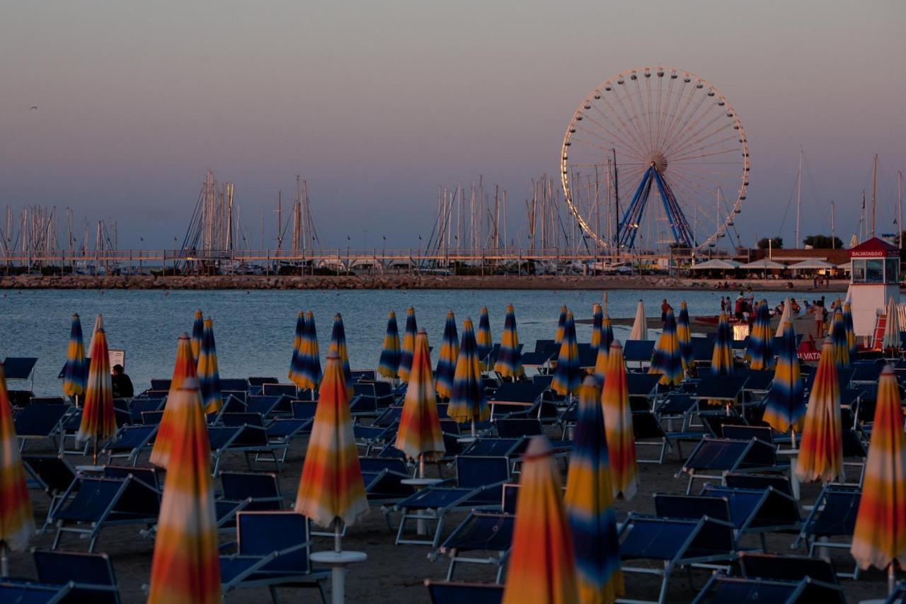 Hotel Betty Rimini Luaran gambar
