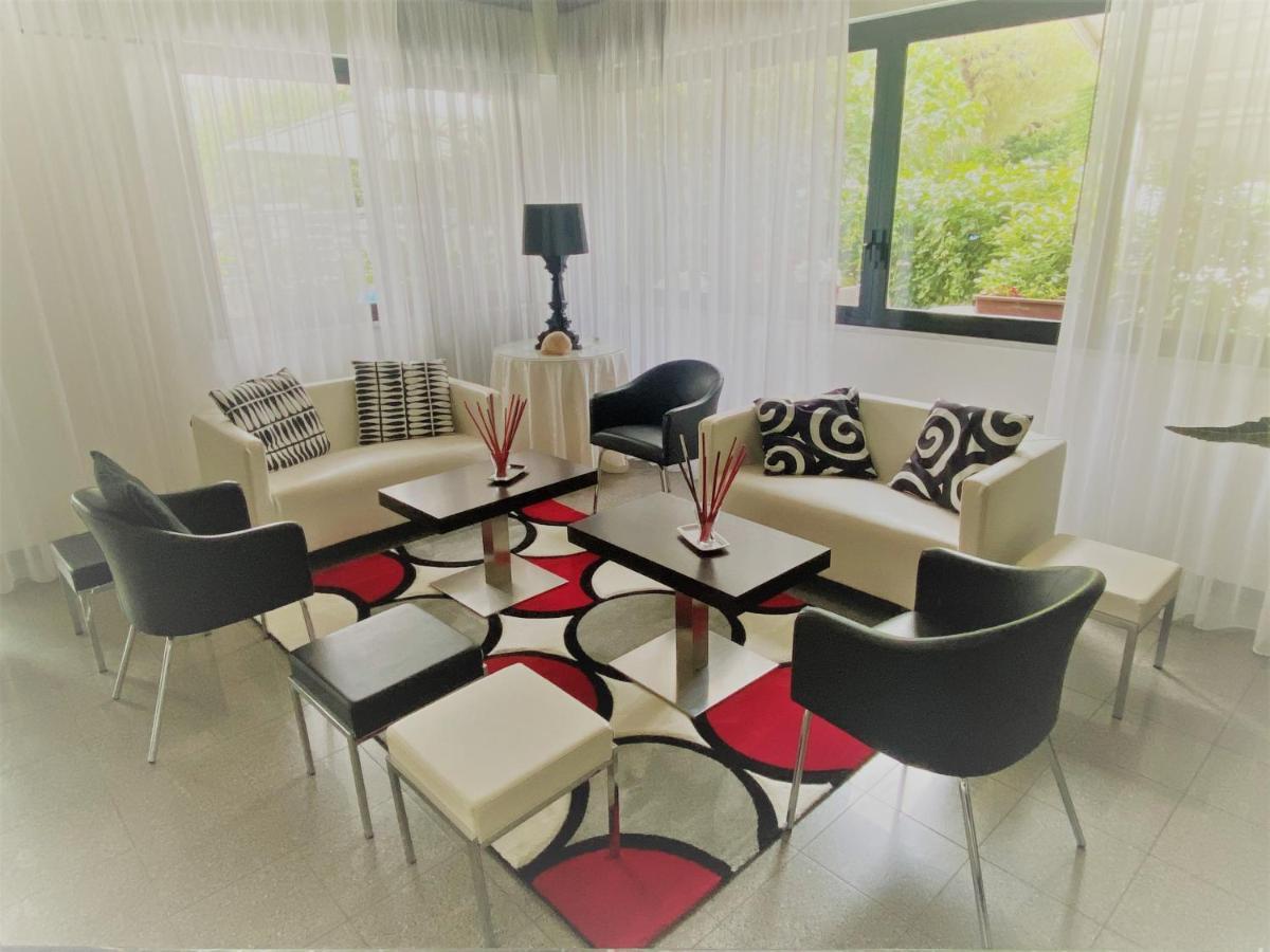 Hotel Betty Rimini Luaran gambar