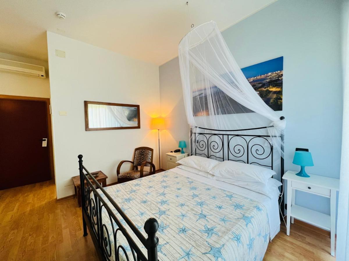 Hotel Betty Rimini Luaran gambar