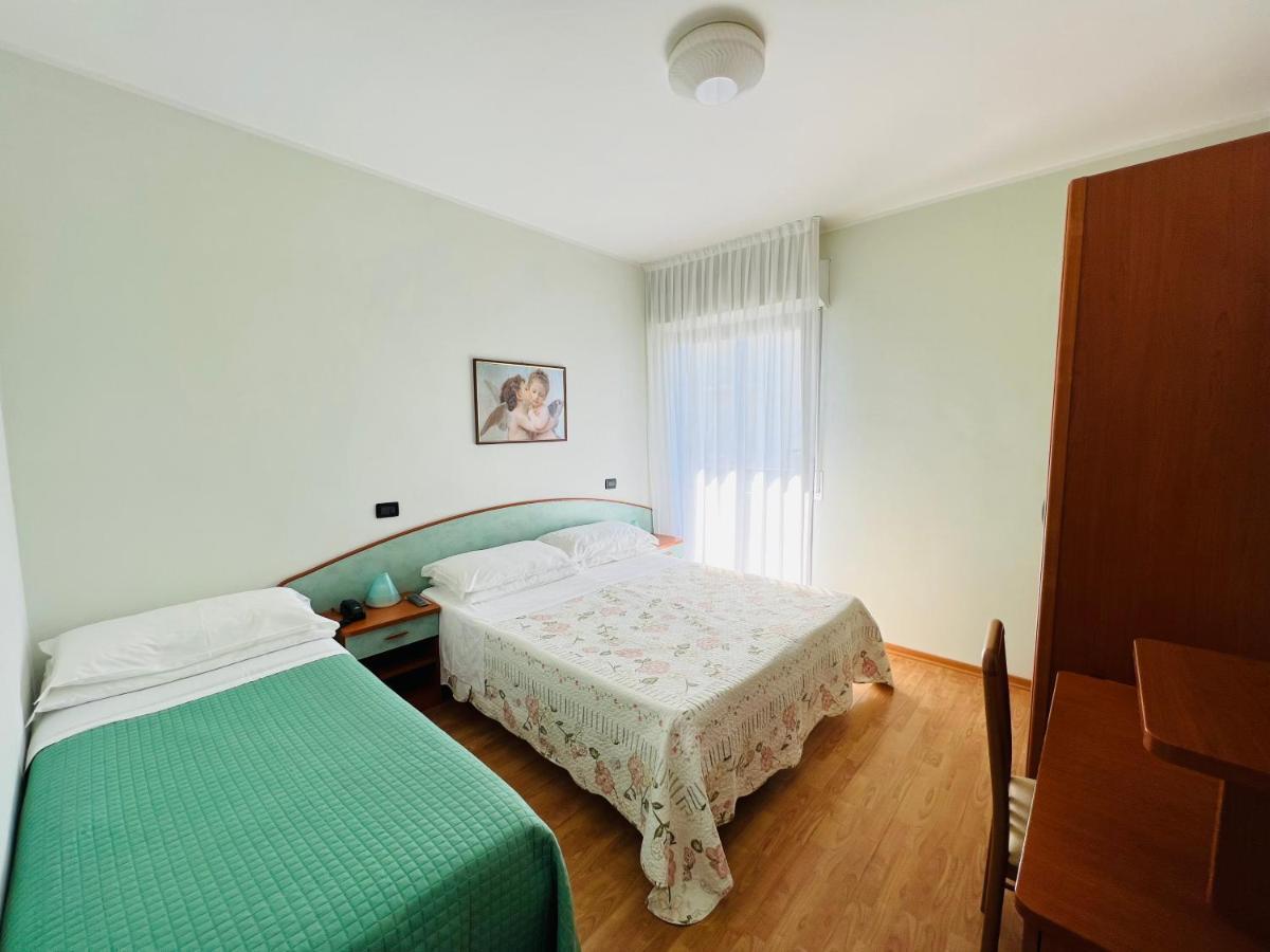 Hotel Betty Rimini Luaran gambar
