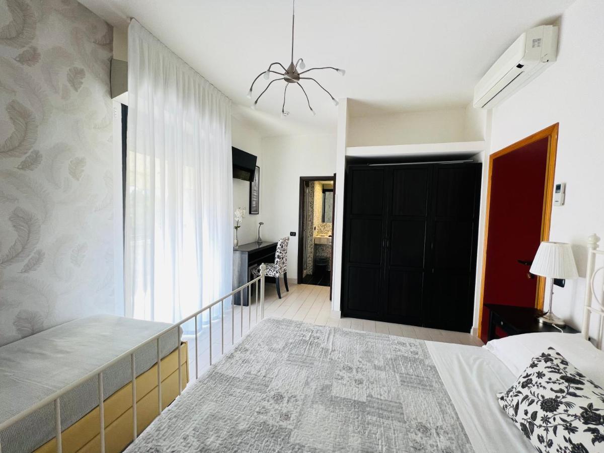 Hotel Betty Rimini Luaran gambar
