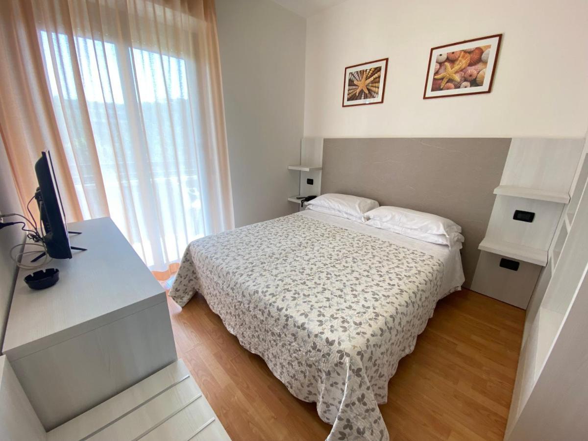 Hotel Betty Rimini Luaran gambar