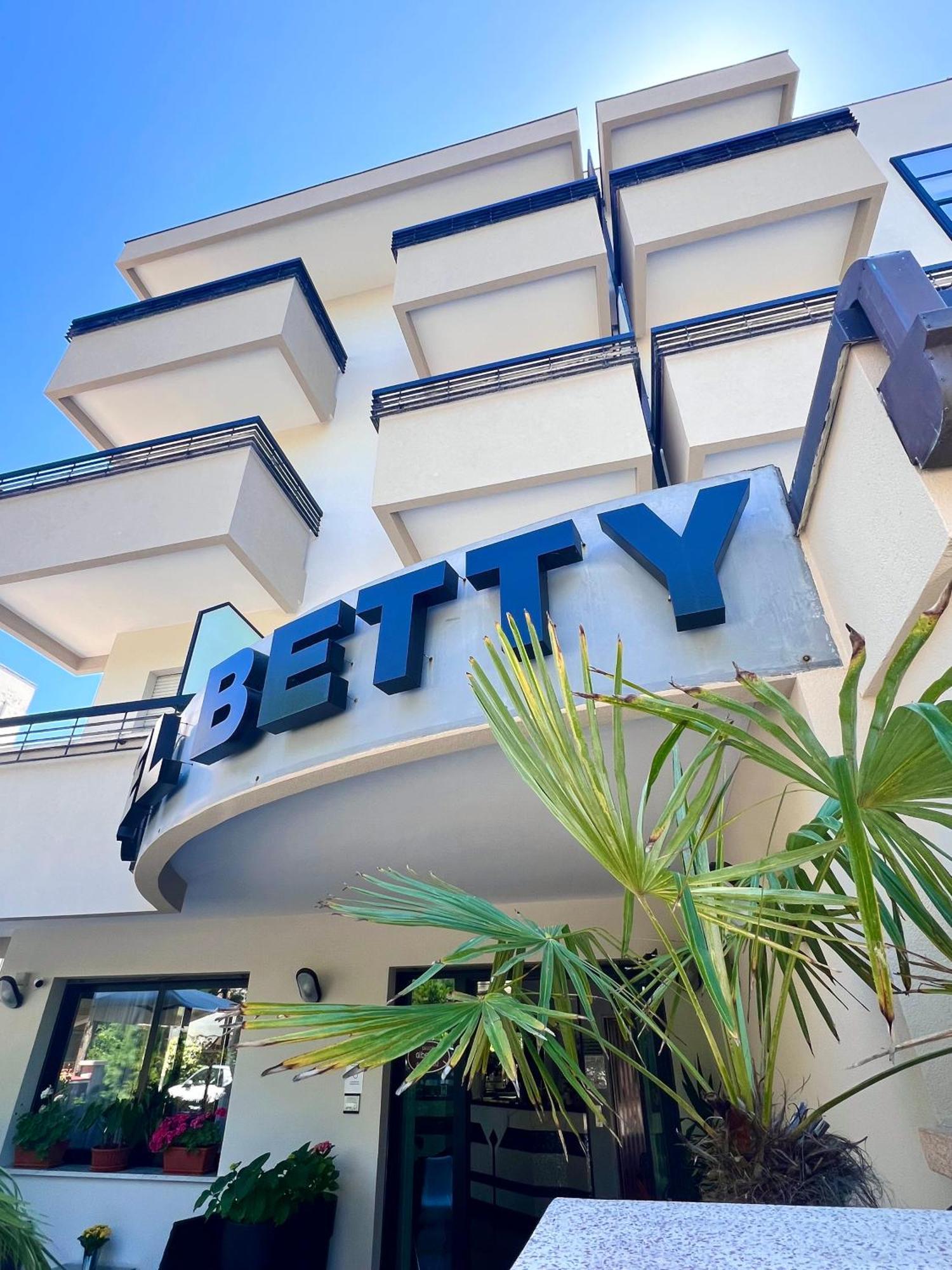 Hotel Betty Rimini Luaran gambar
